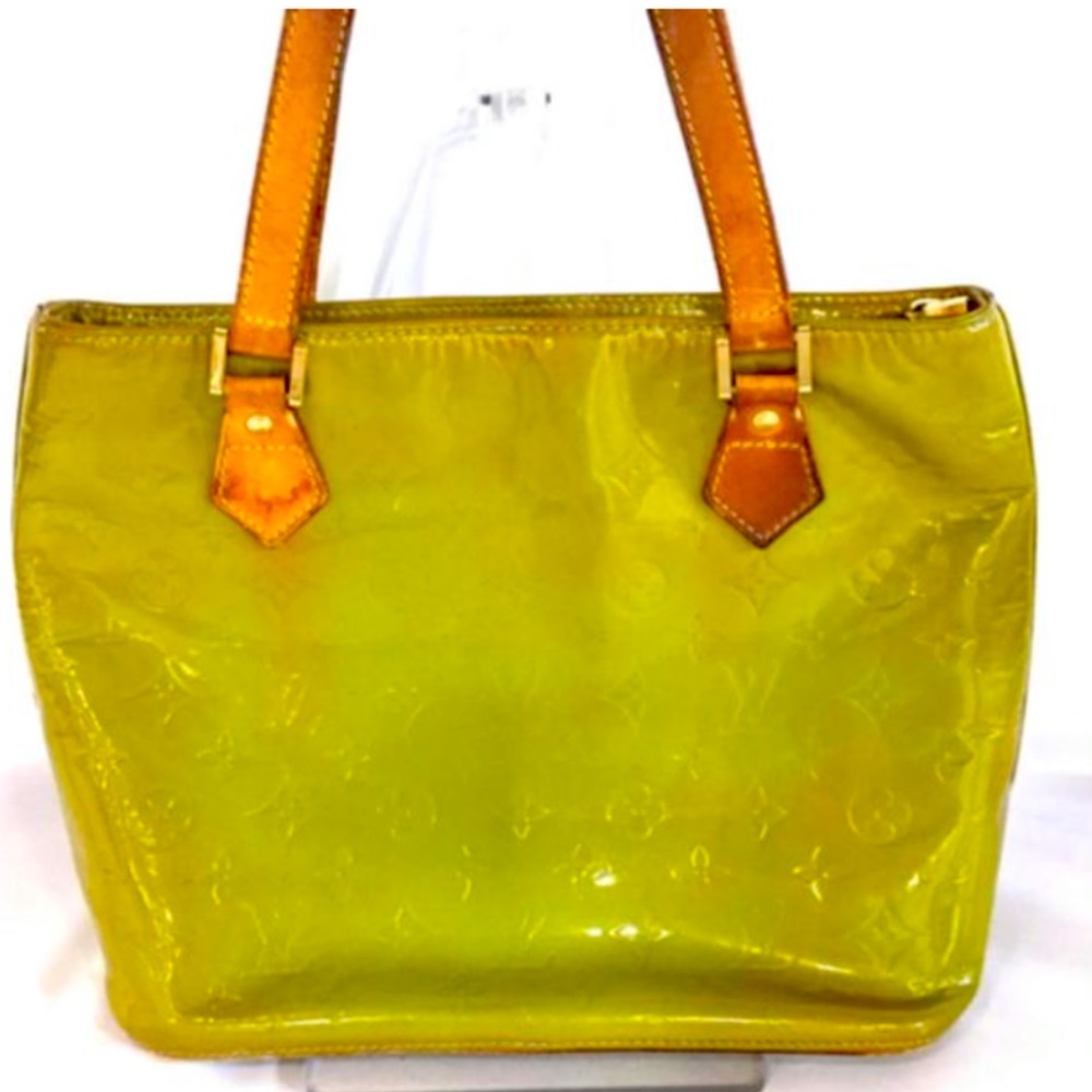 Preloved authentic LV houston vernis monogram